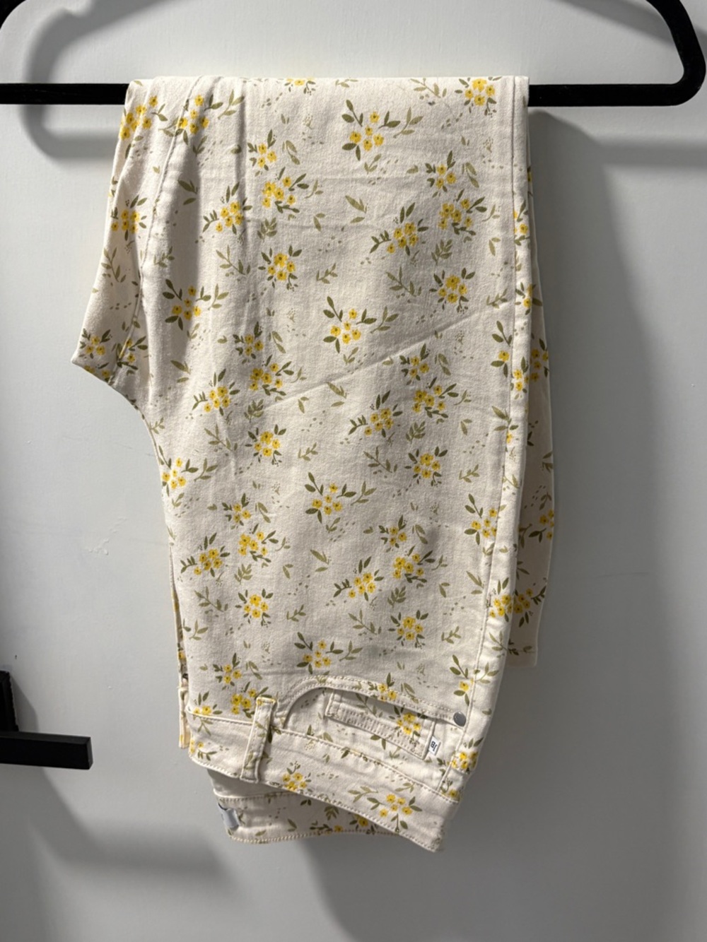 Judy Blue Floral Print Cream Jeans with Yellow Bouquet Pattern